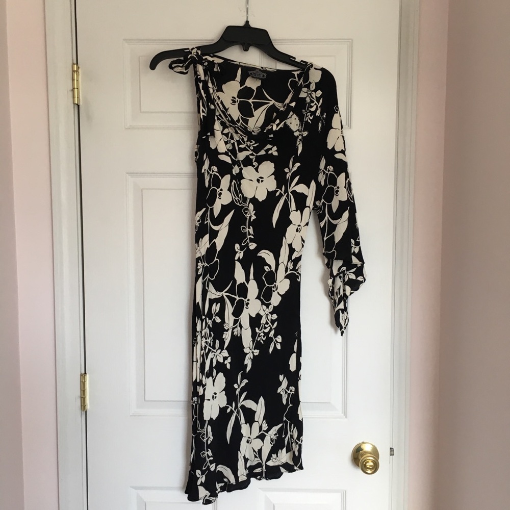 asymmetrical one shoulder tunic